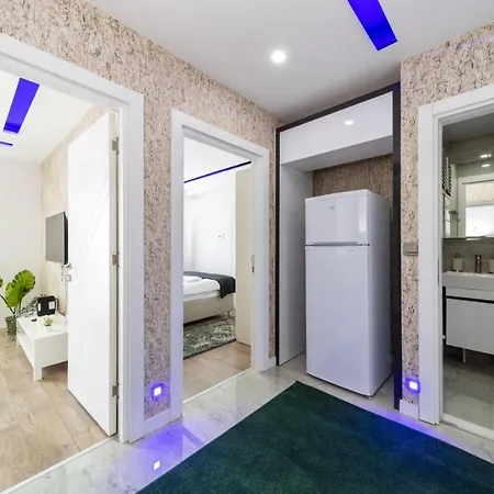 Apartment Modern And Central Near Beach In The Heart Of